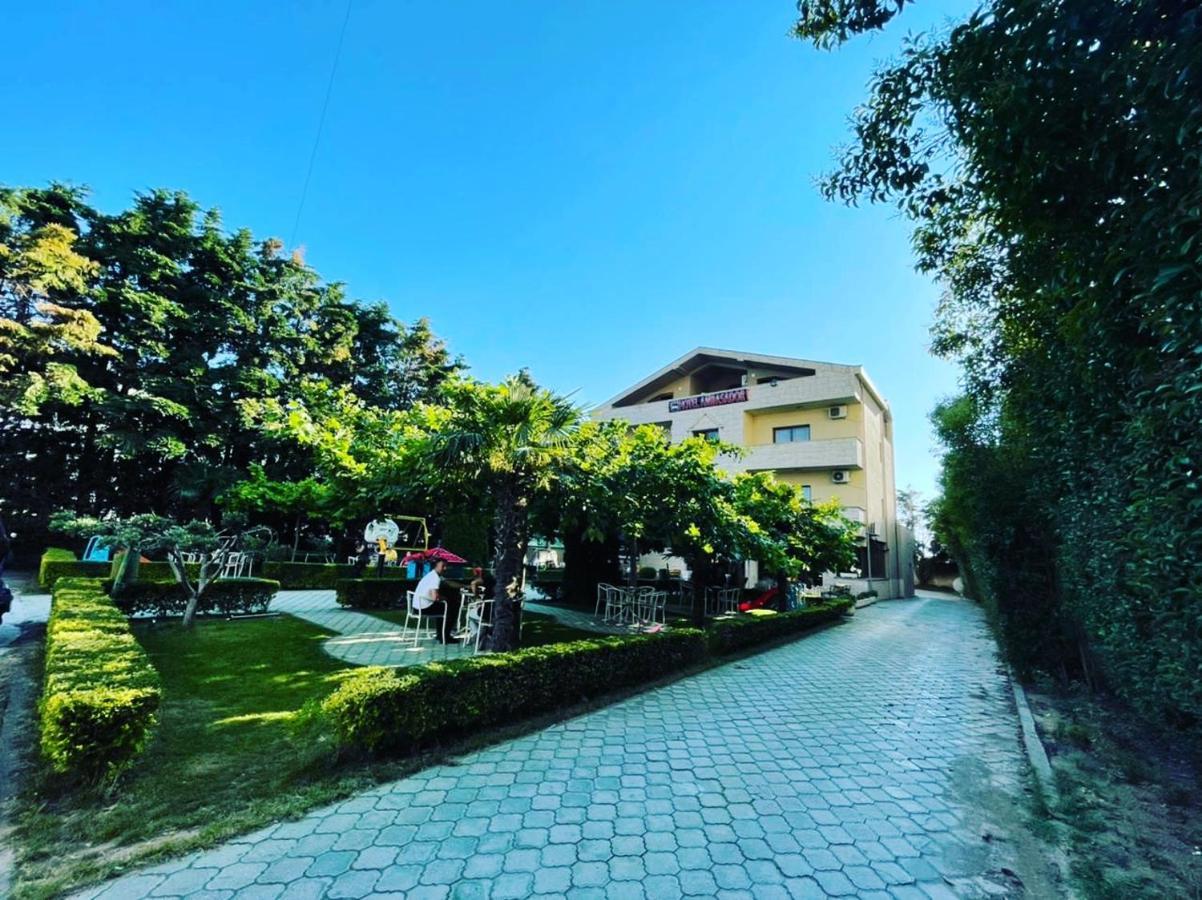 Hotel Ambasador Garden Lezhe Exterior photo
