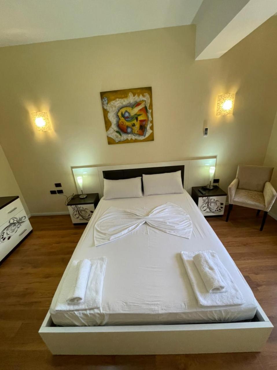 Hotel Ambasador Garden Lezhe Room photo