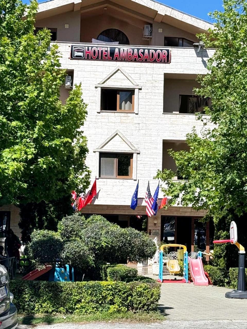 Hotel Ambasador Garden Lezhe Exterior photo