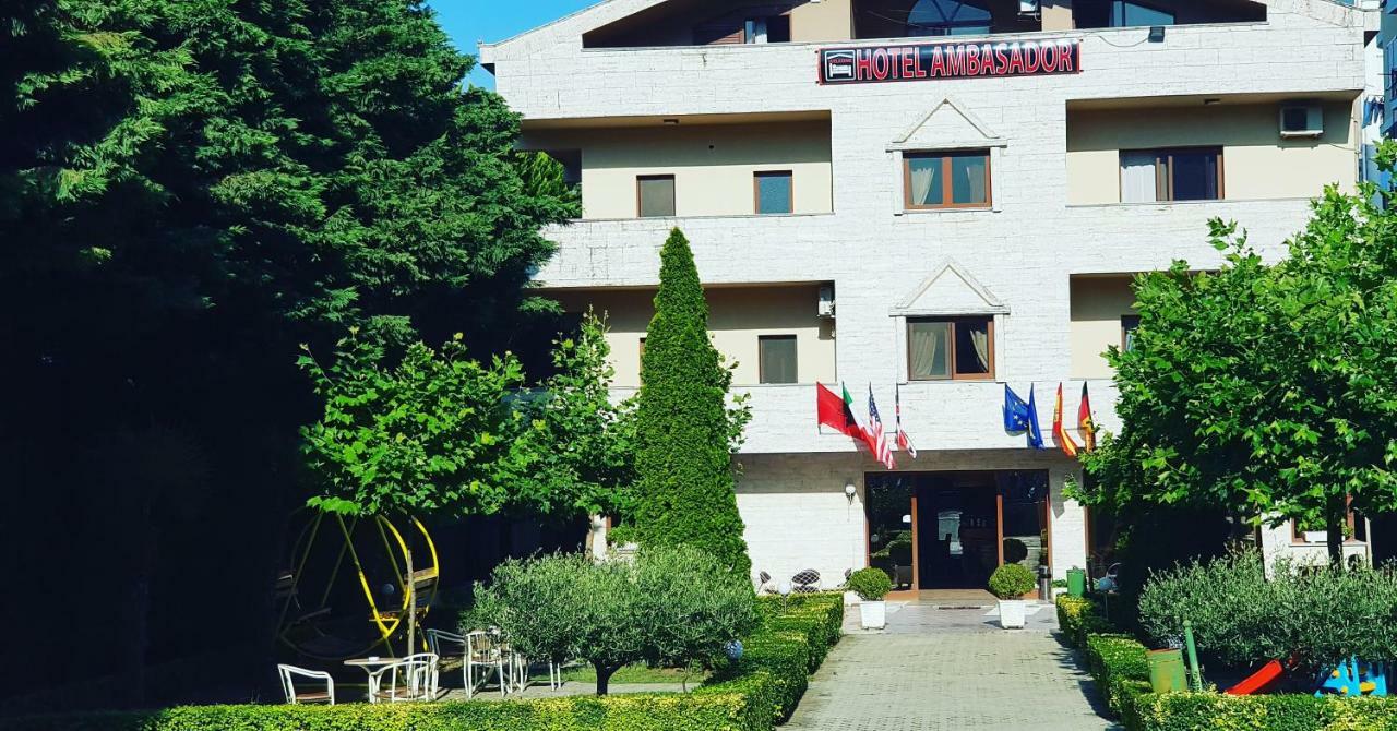 Hotel Ambasador Garden Lezhe Exterior photo